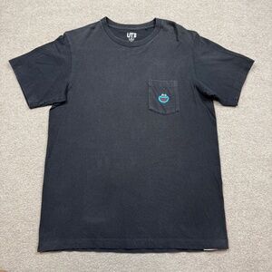 Uniqlo x Kaws x Sesame Street T Shirt Men's Size M Black Pocket Tee